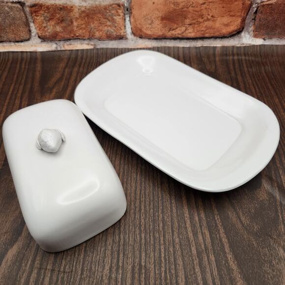 Williams-Sonoma White Porcelain Butter Dish w/ Rose Bud Lid Made in Italy (1) - Picture 5 of 7